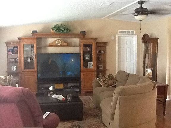 3rd image of 25025 Thumper Ln