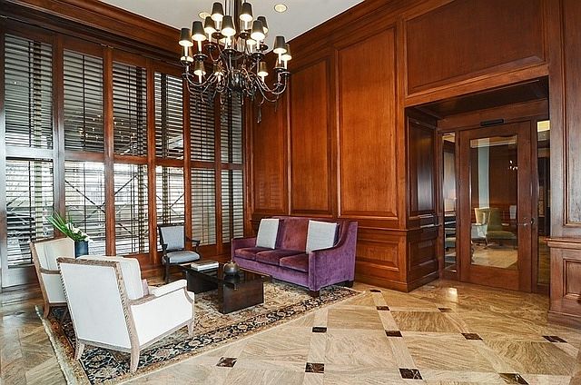 1st image of 1040 N Lake Shore Dr APT 35A