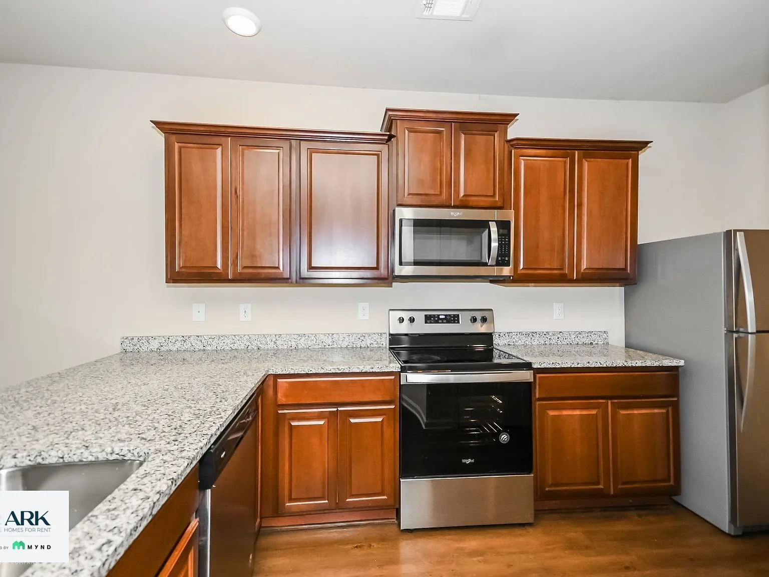 3 bed, 2.5 bath, 1689 sqft, $1,929 — Photo 4