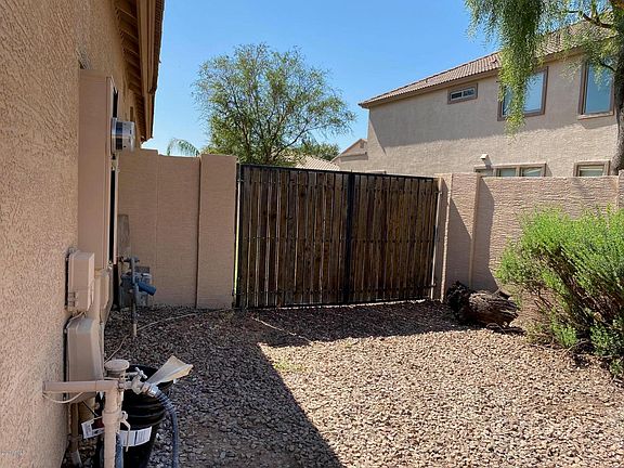 5th image of 2809 E Cedar Pl