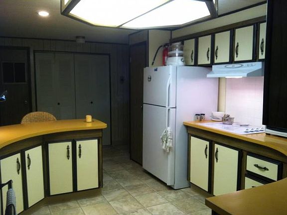 Kitchen 3