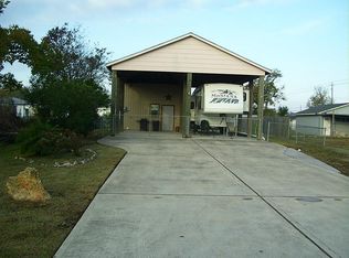 214 14th St, San Leon, TX 77539