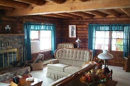 Living Rm W/Fireplace