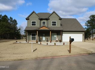 200 Clover Cv, Coldwater, MS 38618