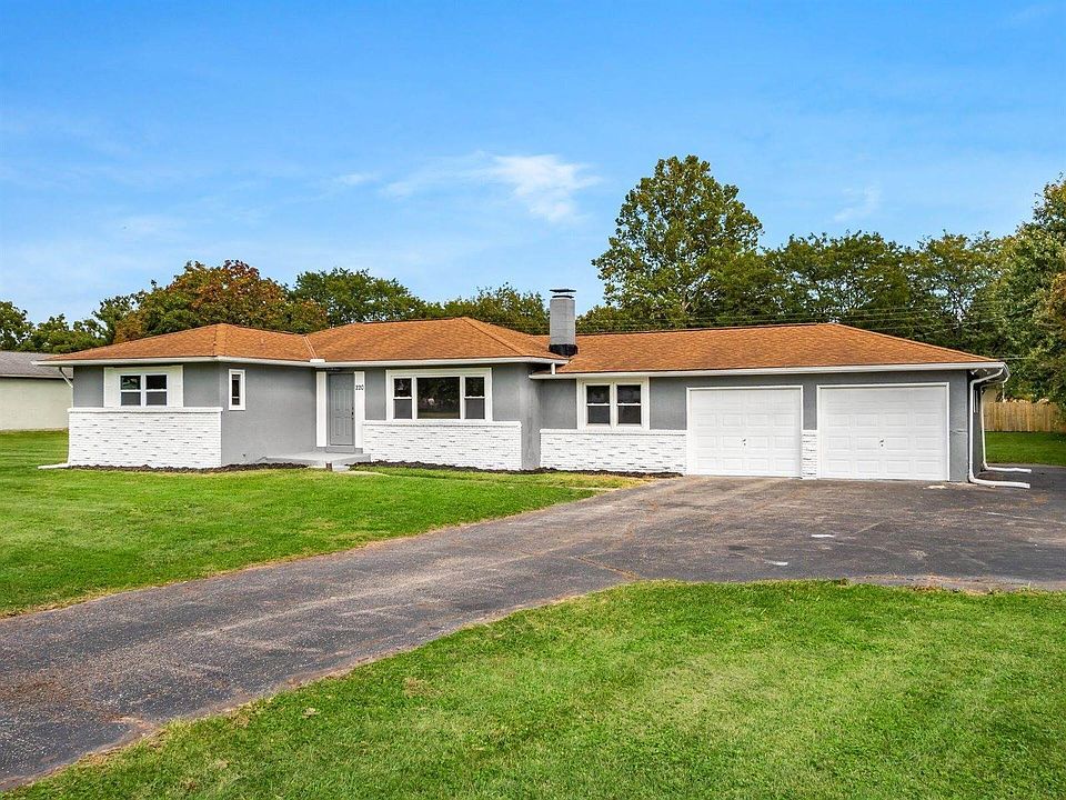 1st image of 220 Pearl Ln