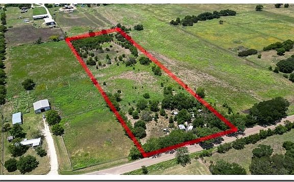 3rd image of 474 County Road 274