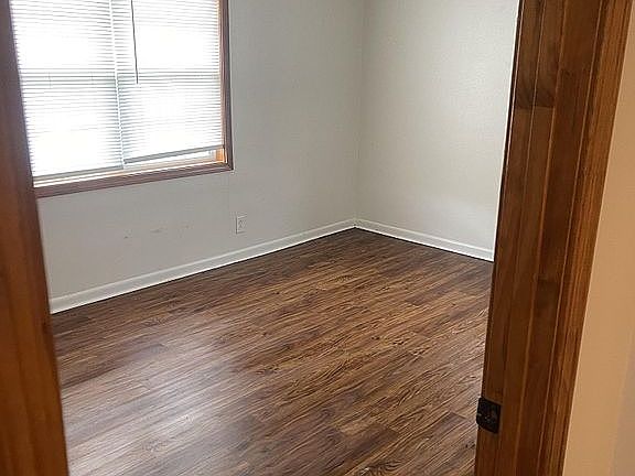 4th image of 113 N Crestliner Dr