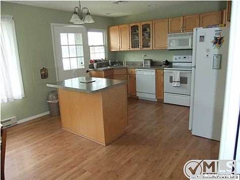 3rd image of 969B Argyll Cir