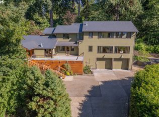 9522 SW 62nd Dr, Portland, OR 97219