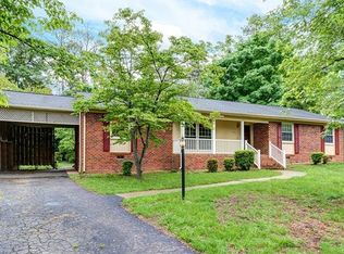1341 Warminster Dr, Midlothian, VA 23113