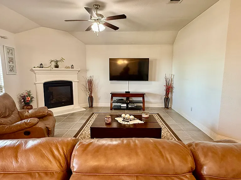 2704 Ainsworth Rd — Photo 12