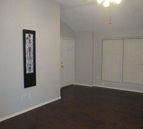 3rd image of 1009 Olivewood Ln