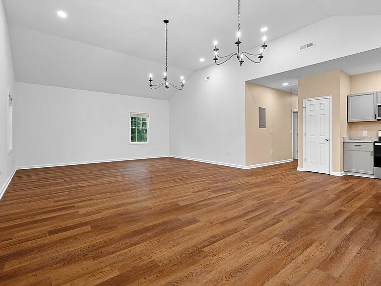 516 Gilmer St — Photo 6