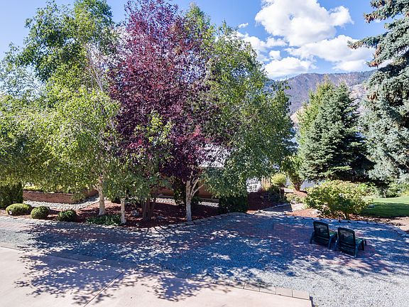 2nd image of 2111 Lakeshore Dr