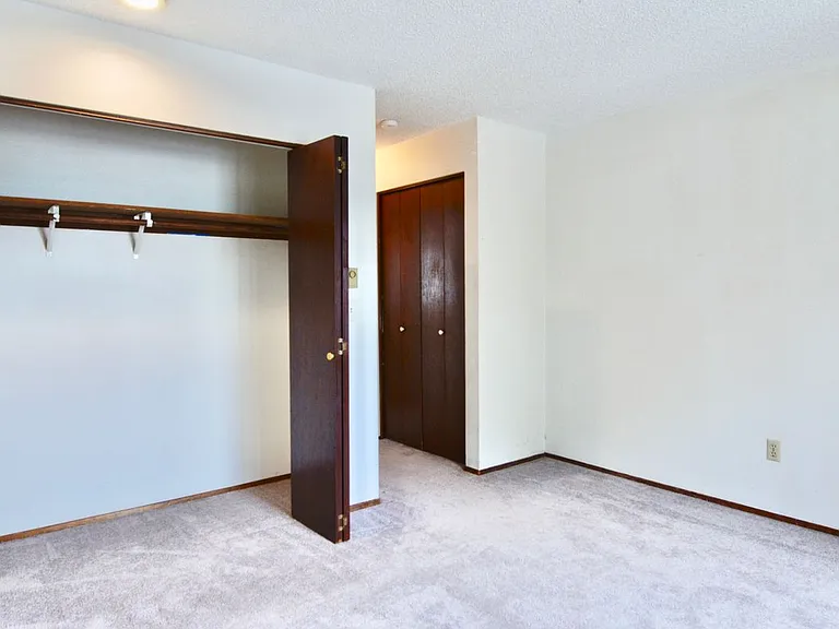 10525 Midvale Ave N #302 — Photo 8