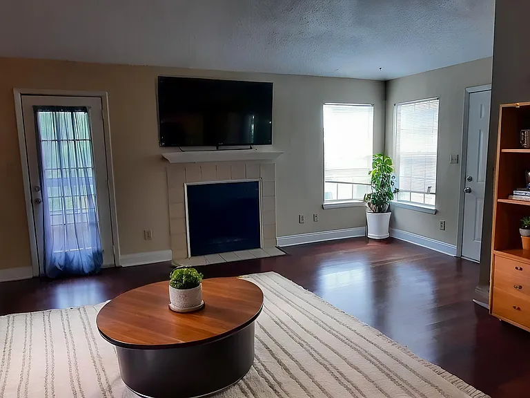 4200 Thornbriar Ln #E306 — Photo 2