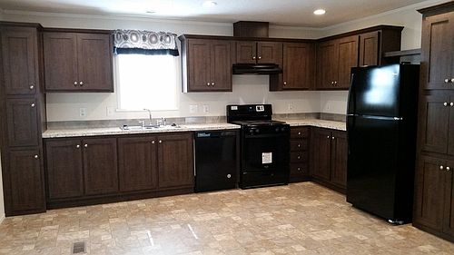 2nd image of 549 Courtland Ln