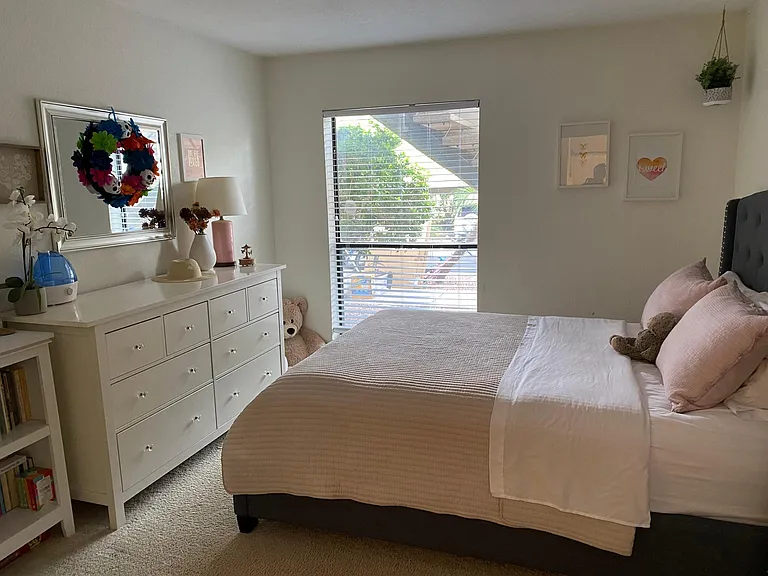1820 E Morten Ave #113 — Photo 8