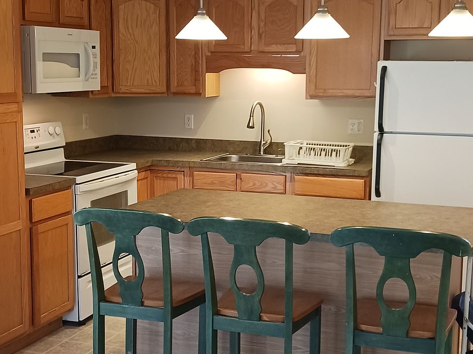 1st image of 39520 Pocahontas Dr #1