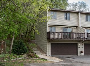 91 River Woods Ln, Burnsville, MN 55337