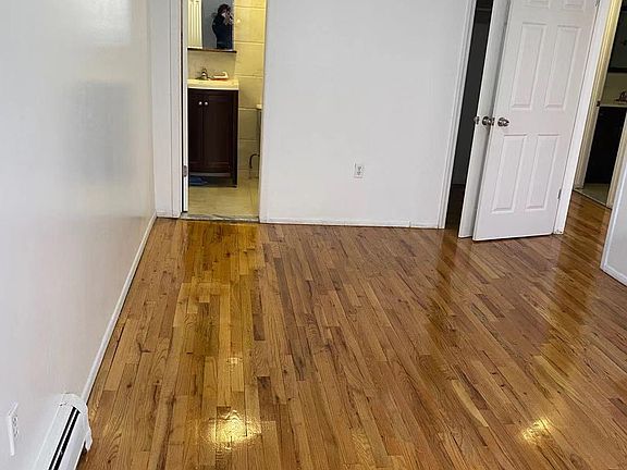 2nd image of 14405 38th Ave Floor 2