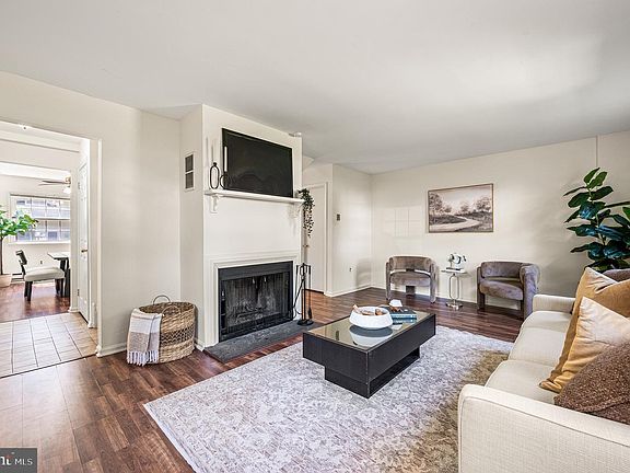 5th image of 110 Denbigh Ter #10