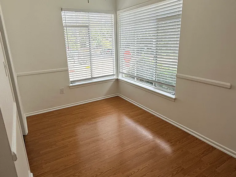 8253 Norton Ave #23 — Photo 3