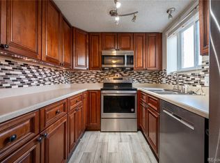 8060 W 9th Ave APT 103, Lakewood, CO 80214