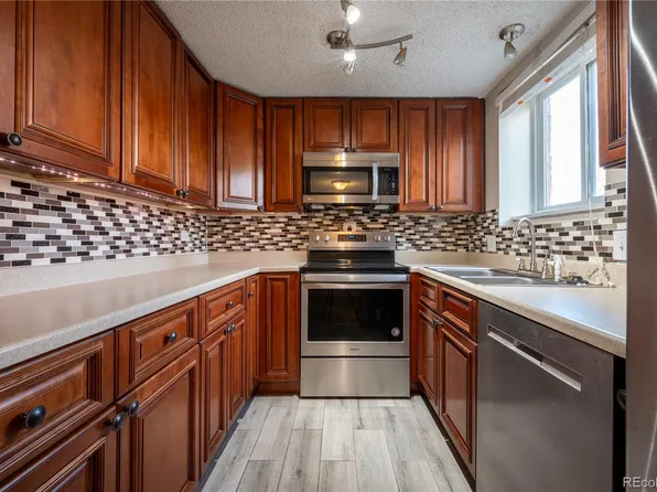 8060 W 9th Avenue #103, Lakewood, CO 80214