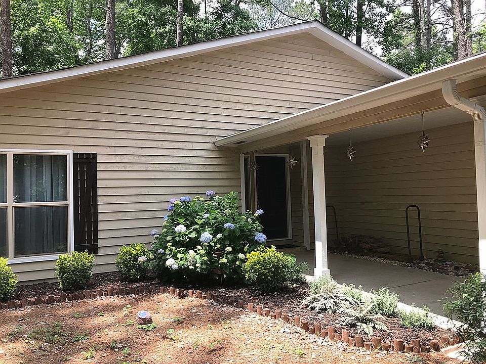 1st image of 165 Creekmont Ct