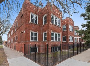 6201 N Whipple St #1B, Chicago, IL 60659