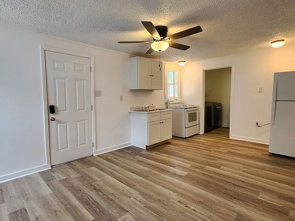 4th image of 817 Koberlin St