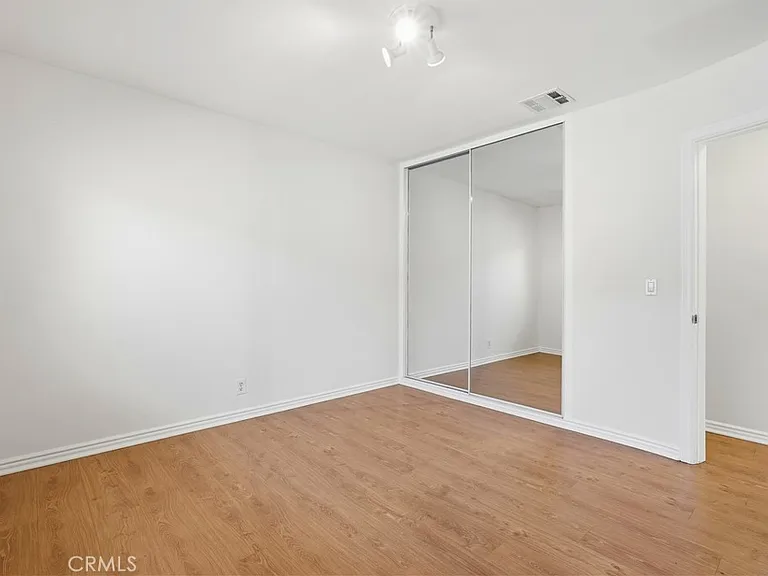 4965 Kester Ave #4 — Photo 20