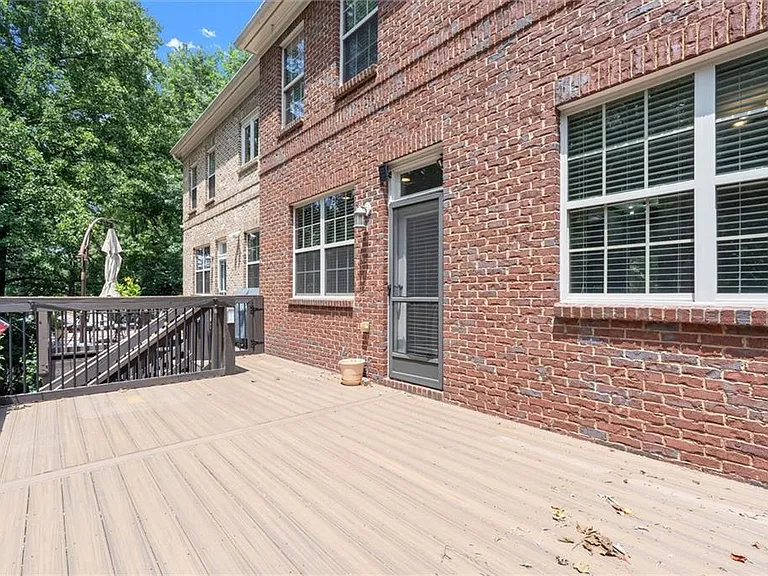 5583 Julian Pl — Photo 45