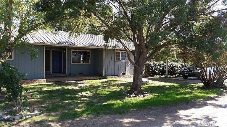 1st image of 11118 Victory Ave