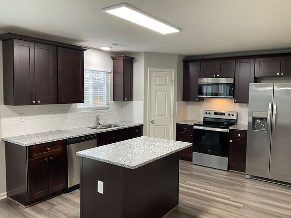 5th image of 5603 Waterpoint Dr