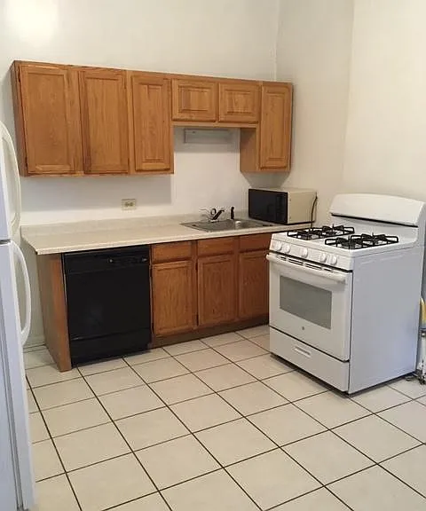 3246 N Seminary Ave #1F — Photo 8