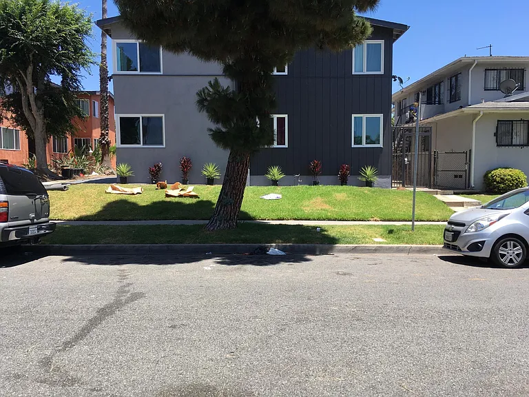 11702 Crenshaw Blvd #C — Photo 4