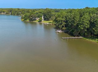 18155 Holly Dr, Saint Inigoes, MD 20684