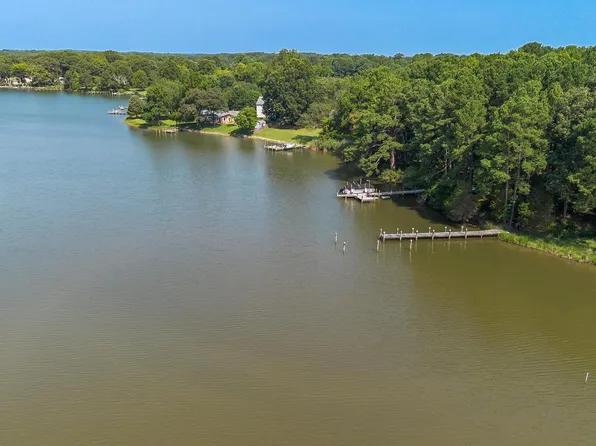 18155 Holly Dr, Saint Inigoes, MD 20684