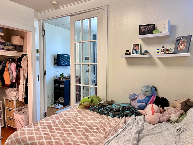 1154 Madison Ave #2 — Photo 13