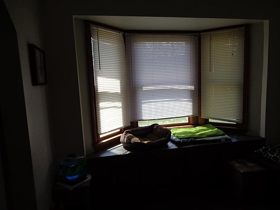 5th image of 195 Birchwood Ave