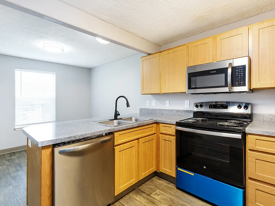 2509 SE 109th Ave #1