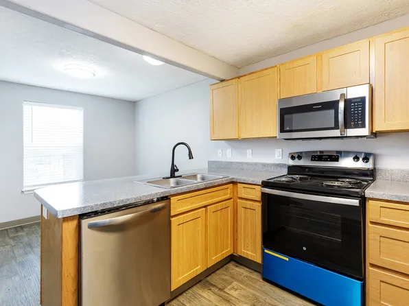 2509 SE 109th Ave APT 1, Portland, OR 97266