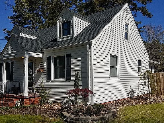 2nd image of 2316 Wildwood Rd