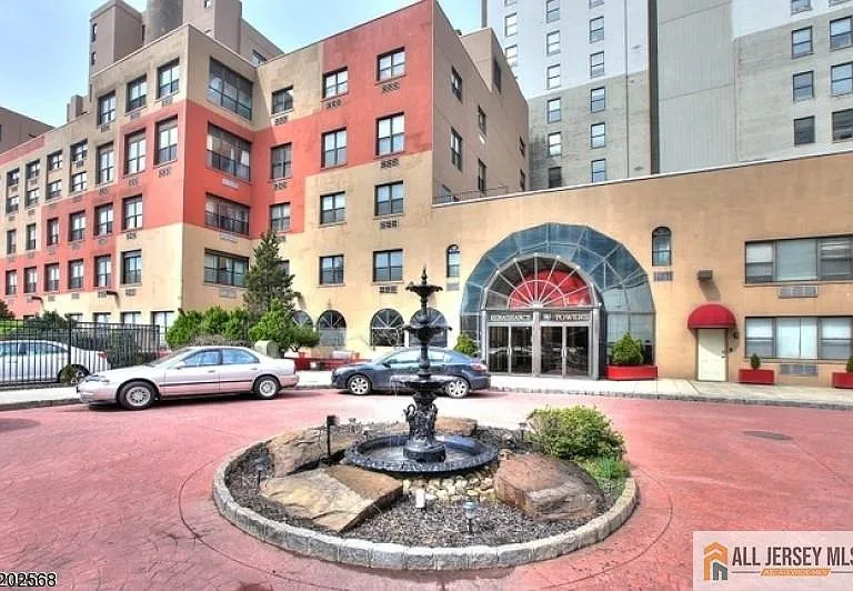 111 Mulberry St #3P — Photo 1