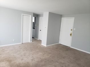1509 State St #3E, Calumet City, IL