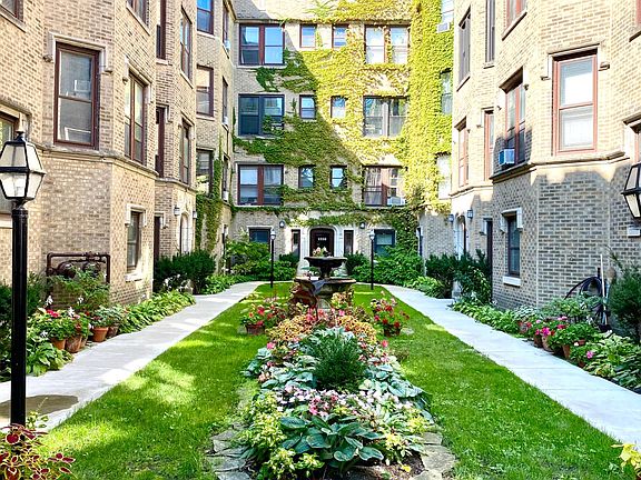 2nd image of 1226 W Jarvis Ave APT 2W