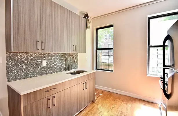 Rented by Hagstrom Management Inc | media 7