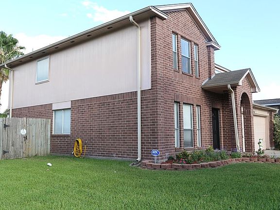 2nd image of 18034 Heron Forest Ln